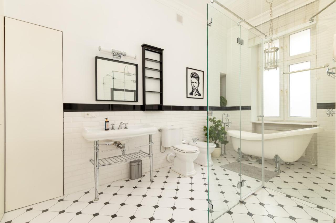 Marszalkowska 58 - Classy Two Bedroom Apartment With Balcony By Noclegi Renters Warsawa Bagian luar foto