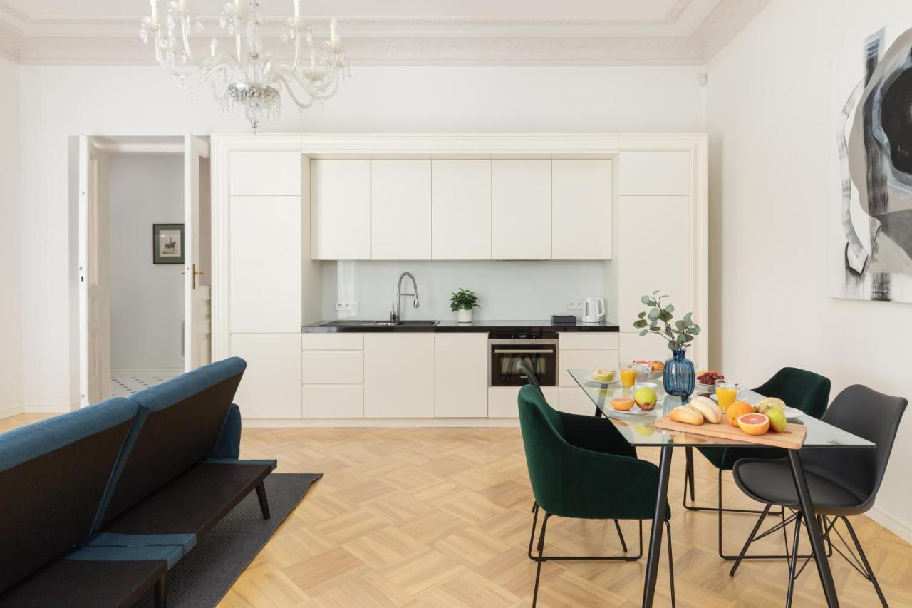 Marszalkowska 58 - Classy Two Bedroom Apartment With Balcony By Noclegi Renters Warsawa Bagian luar foto