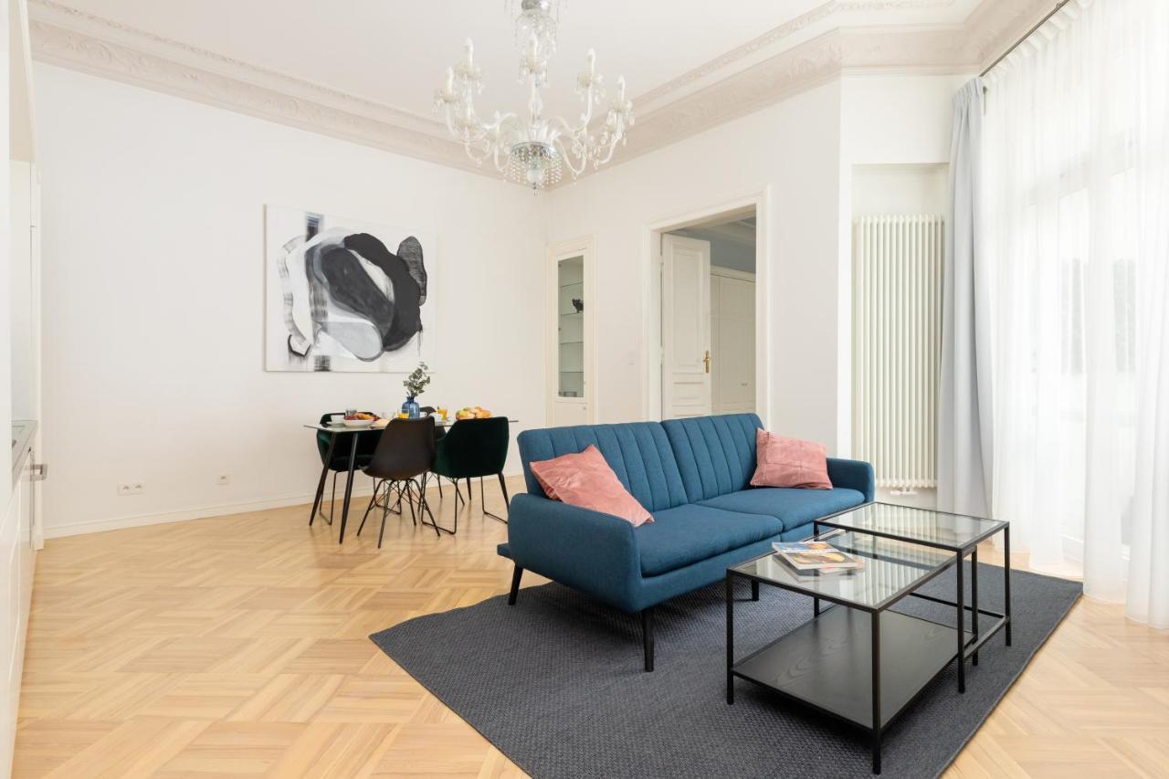 Marszalkowska 58 - Classy Two Bedroom Apartment With Balcony By Noclegi Renters Warsawa Bagian luar foto