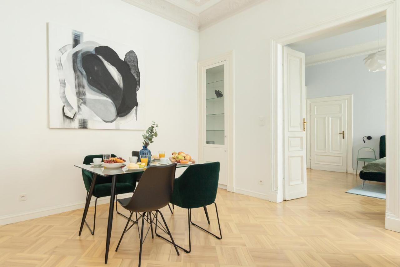 Marszalkowska 58 - Classy Two Bedroom Apartment With Balcony By Noclegi Renters Warsawa Bagian luar foto
